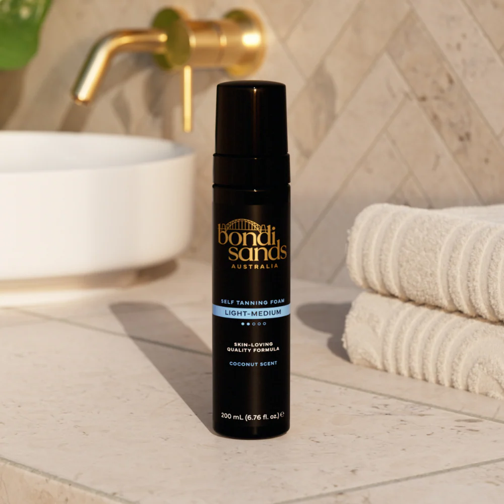Bondi Sands Self Tanning Foam Light/Medium 200ml - Image 2
